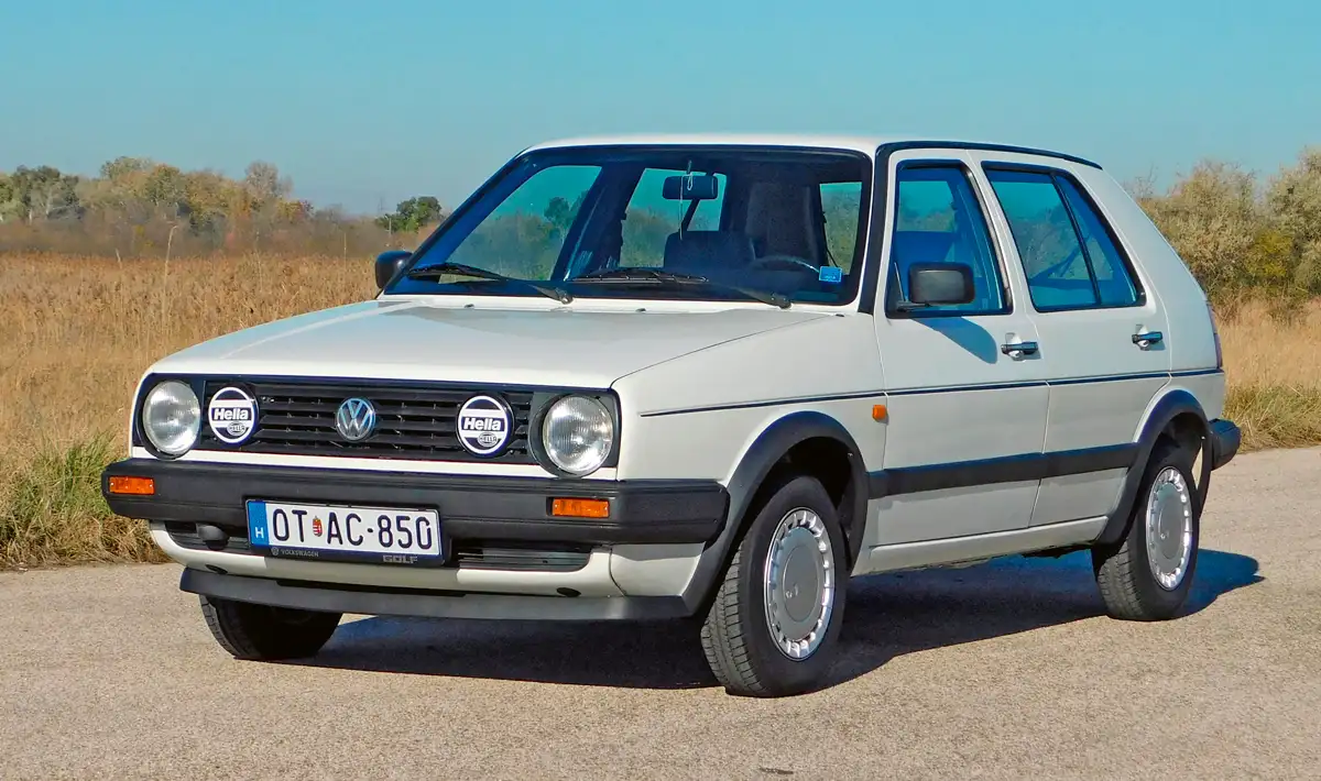 A Golf 1984-ben harmadik lett az Év Autójában, a Fiat Uno győzött és a Peugeot 205-ös lett a második