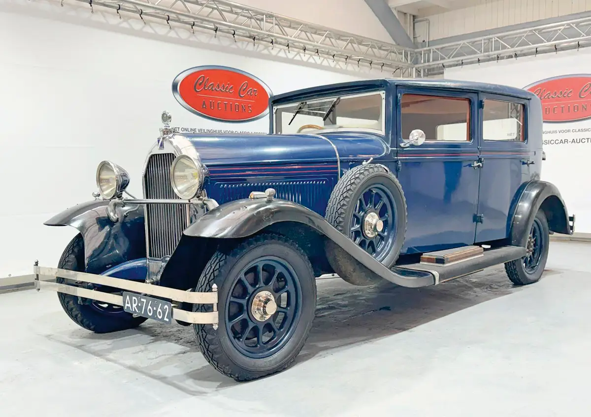 A menetkész autók egyike volt ez az 1931-es Talbot K78. A 80-as években restaurálták, most pótalkatrészekkel együtt bocsátották árverésre. 28 250 eurós végső ára az aukció egyik legmagasabbja lett
