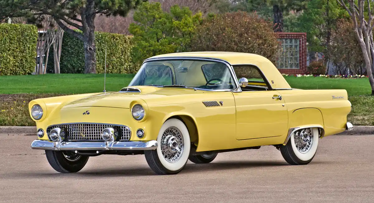 Egyszerű, de tetszetős forma, az Auto Union 1000 Sp-hez is ez adta az ihletet