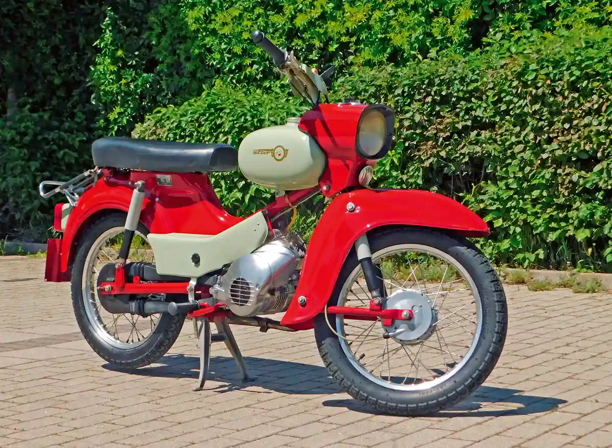 A gyártás 11 éve alatt 505 800 Star készült, az utolsó sorozatot, SR4-2/1-est 1968 és 1975 között gyártották