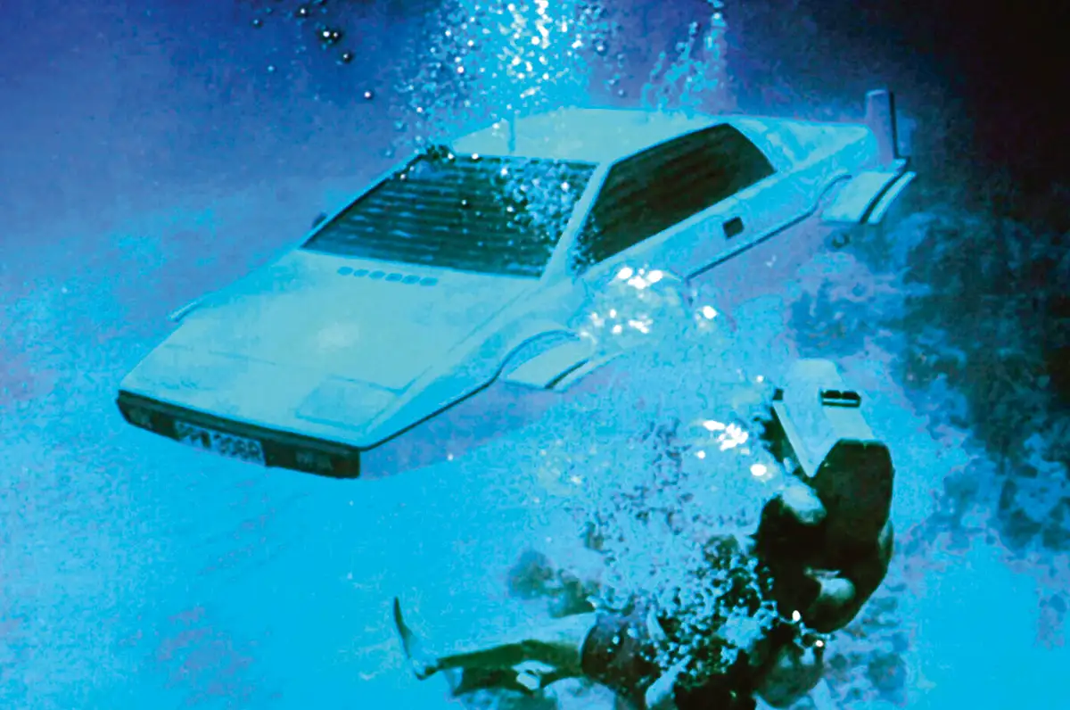 Az egyedi építésű 1977-es James Bond tengeralattjáró