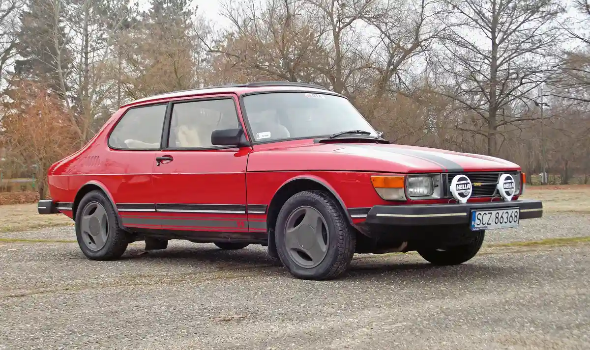A Saab kis márka volt, a 99-esből is csak 588 643 készült összesen, 16 év alatt