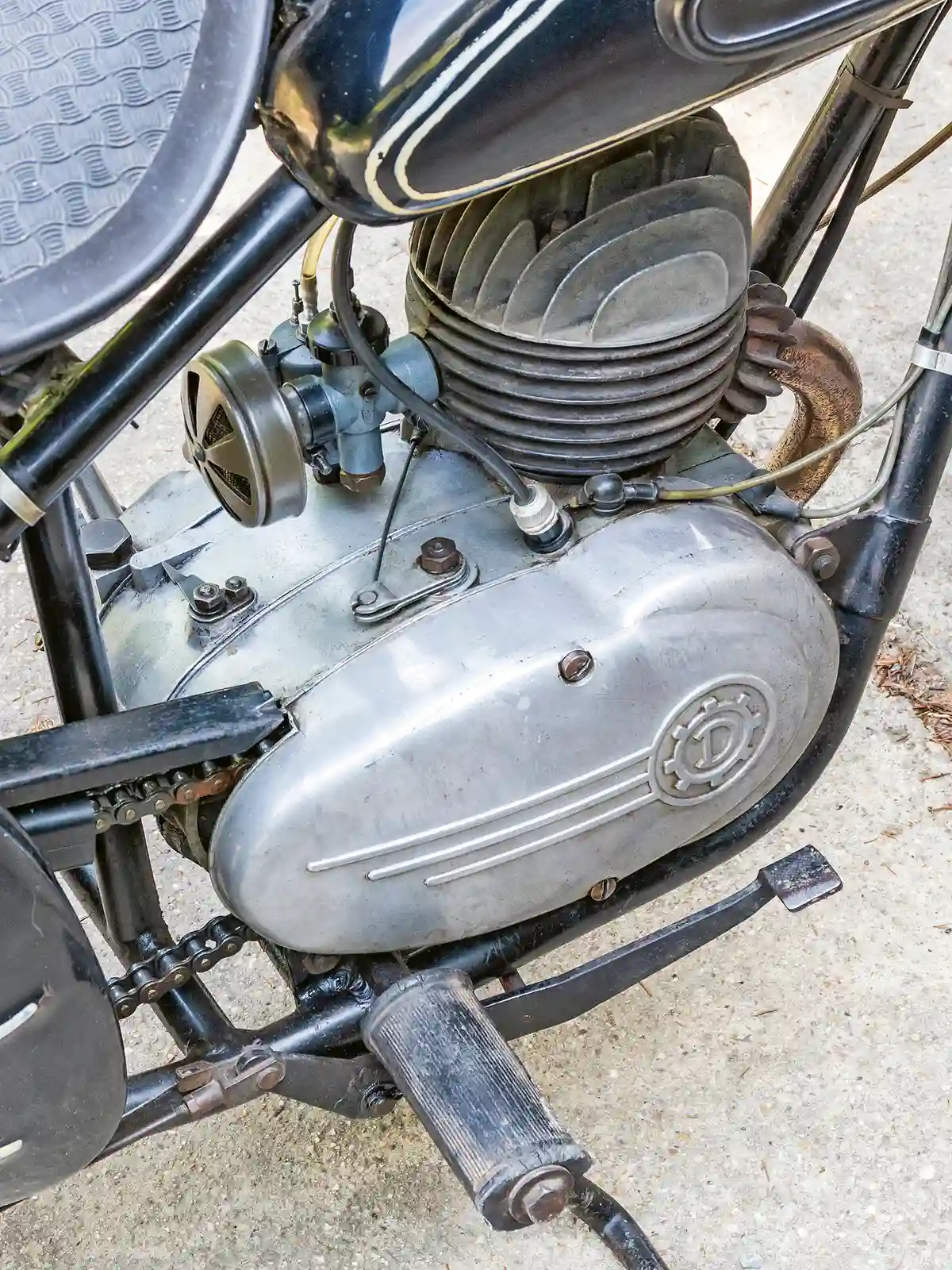 Az egyszerű szerkezetű egyhengeres átlagfogyasztása 2,5-3,0 l/100 km körüli