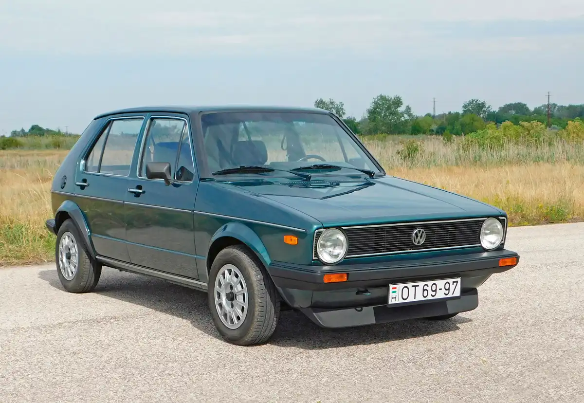 6,9 millió egyes Golf készült, a Formel E-ket – több Audi és VW típusból – 1981 és 1985 között gyártották